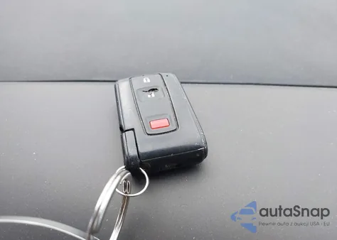 2005 Toyota Prius из США, поврежденный, VIN JTDKB20U053097157